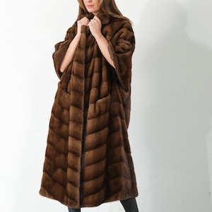 Brown color handmade personalized 100% genuine/real women&#39;s mink fur jacket/coat