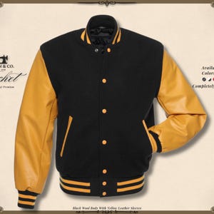 Può includere: Giacca college nera con corpo in lana e maniche in pelle gialla. Presenta una chiusura con bottoni, due tasche anteriori e polsini e orlo a righe. La giacca presenta il testo "KHAN & CO. Jacket" e "Available in All Colors & Sizes, Completely Customizable".