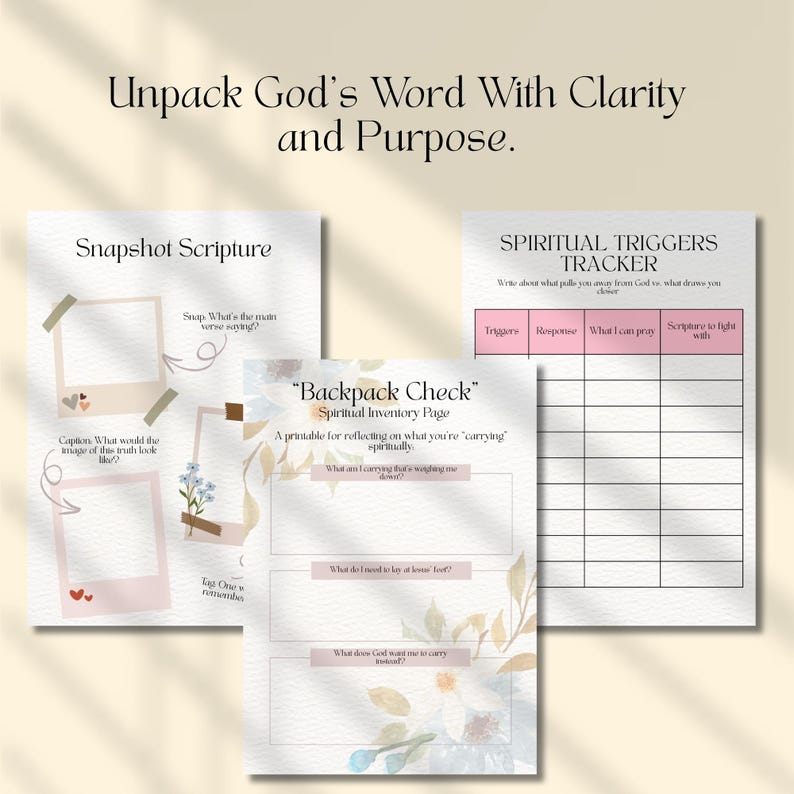 K&ouml;nnte beinhalten: Drei druckbare Arbeitsbl&auml;tter mit einem rosa-wei&szlig;en Blumenmuster. Das erste Arbeitsblatt tr&auml;gt den Titel "Snapshot Scripture" und enth&auml;lt zwei Fotorahmen mit Impulsen zur Reflexion. Das zweite Arbeitsblatt tr&auml;gt den Titel "Backpack Check" und enth&auml;lt Impulsen zur spirituellen Bestandsaufnahme. Das dritte Arbeitsblatt tr&auml;gt den Titel "Spiritual Triggers Tracker" und enth&auml;lt Spalten f&uuml;r Ausl&ouml;ser, Reaktion, was zu beten ist und Schriftstellen zum K&auml;mpfen.