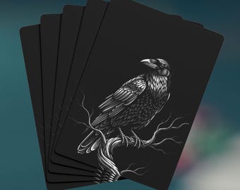Cartas de póker con dibujo de cuervo / Baraja gótica oscura negra