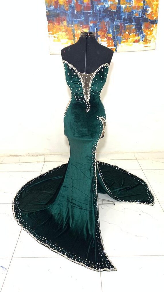 Emerald Green Velvet Mermaid Gown: Rhinestone Off-shoulder Prom Dress - Etsy Israel Emerald Green Velvet Mermaid Gown: Rhinestone Off-shoulder Prom Dress - Etsy Israel