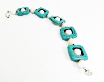 Turquoise Magnasite Square Beads with White Shell Round Bead Bracelet