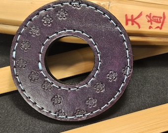 Rozmiar 39, fioletowa skórzana tsuba z wzorem sakury do shinai kendo