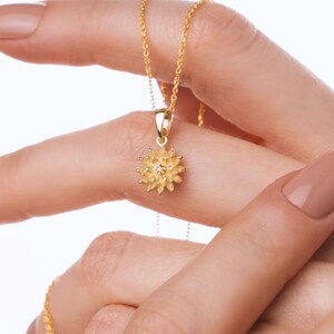 Dainty November Birthflower Pendant, Tiny Flower Necklace With Citrine Birthstone, Chrysanthemum Flower Charm, November Birthday Gift