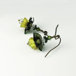 Olive & Lime Yellow Lucite Flower Vintage Style Earrings, Hand Painted image 2