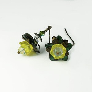 Olive & Lime Yellow Lucite Flower Vintage Style Earrings, Hand Painted image 4