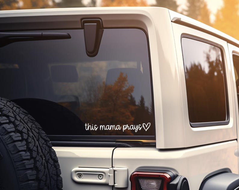 Dekal för This Mama Prayer | Kristen mamma-klistermärke | Tro-bilvinyl bild 1