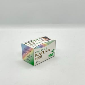 Fujicolor Natura 1600 – 35mm High-speed Film (1 Roll, Expired 07