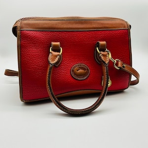 Bolso de mano vintage rojo Dooney Bourke de cuero para todo tipo de clima, comprado en 1993