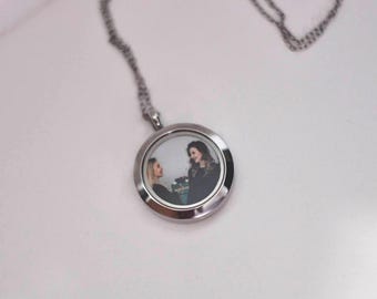 Custom Photo Pendant Necklace, Interchangeable Picture Locket, Personalized Photo Jewelry, Memory Gift for Her, 5 Photos Included