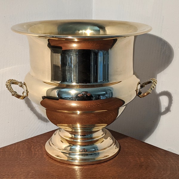 Quality Antique Pedestal Ice Bucket Made in England.