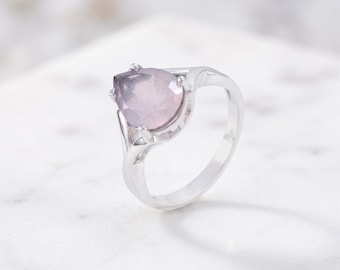 Anillo de cuarzo rosa natural en forma de pera, anillo de promesa estilo bohemio con vástago dividido de plata de ley 925.