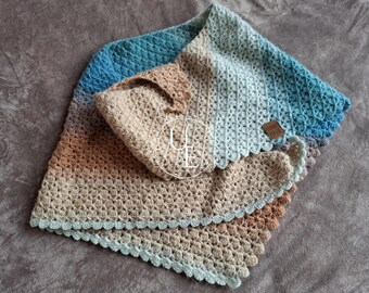 Châle Asymétrique Style Queue de Dragon au Crochet, Idée Cadeau