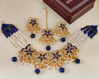 Choker Necklace Set with Earrings and Tikka