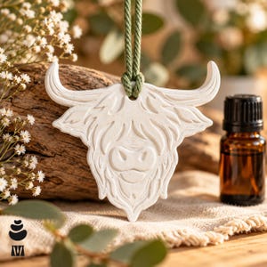 Highland Cow Clay Diffuser, Essential Oil Aroma Stone, Hanging Car Charm, Wardrobe Freshener