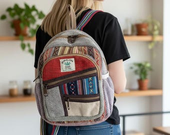 Mini mochila de cáñamo hecha a mano, bolsa de viaje colorida con retazos de Nepal.