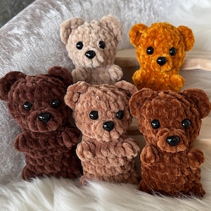 NO SEW Crochet pattern Bear. English PDF pattern with photos. Amigurumi bear. Crochet plushie bear. Stuffed bear.