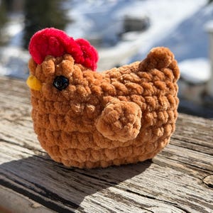 VIRKMÖNSTER "Liten kyckling". Engelskt PDF-mönster. Gosedjur. Amigurumi-gosedjur. Påskmabel-kycklingleksak