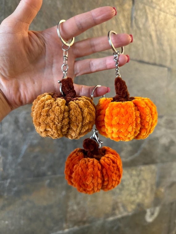 No sew CROCHET PATTERN "Pumpkin". English PDF pattern. Keychain pumpkin. Amigurumi pumpkin. Stuffed crochet toy pumpkin. Plushie pumpkin.