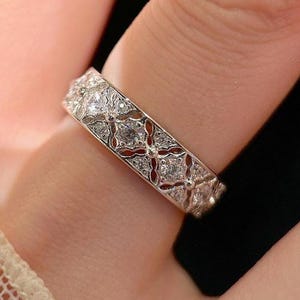 Antique Vintage Style Filigree Wedding Band, Vintage Art Deco Engagement Ring, 14K Gold Round Lab Grown Diamond Wedding Band, Stackable Ring