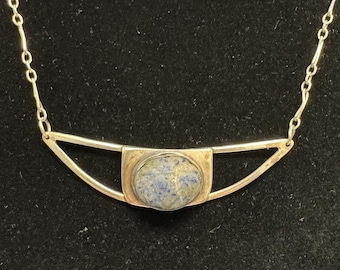 Sterling Silver Vintage lapis Lazuli Pendant Necklace
