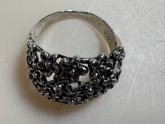 Sterling Silver Daisy Cluster Ring - image 9
