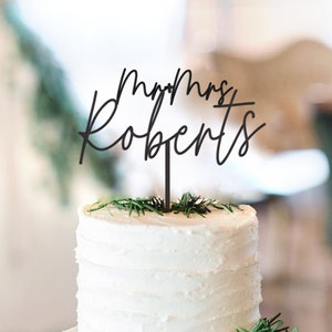 Cake Topper Wedding, Mr and Mrs Last Name Cake Topper Personalized, Modern Dessert Cake Topper Wedding Cake (TNT922)