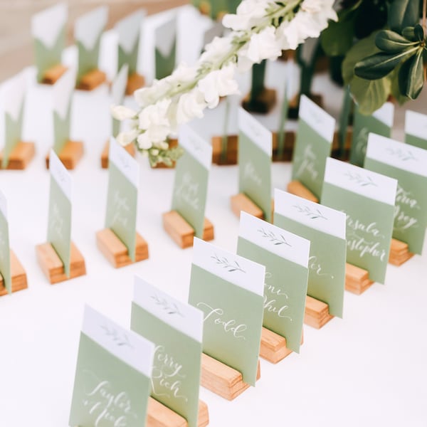 Simple Wooden Place Card Holder Blocks for Wedding Events Card Stands Place Card Seating Chart Name Tag Stands for Place Cards NCH200