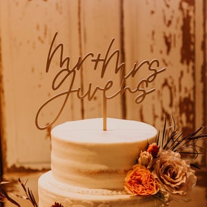 Cake Topper Wedding, Mr and Mrs Name Cake Topper Wedding, Modern Dessert Cake Topper Wedding Cake TNT921 image 1