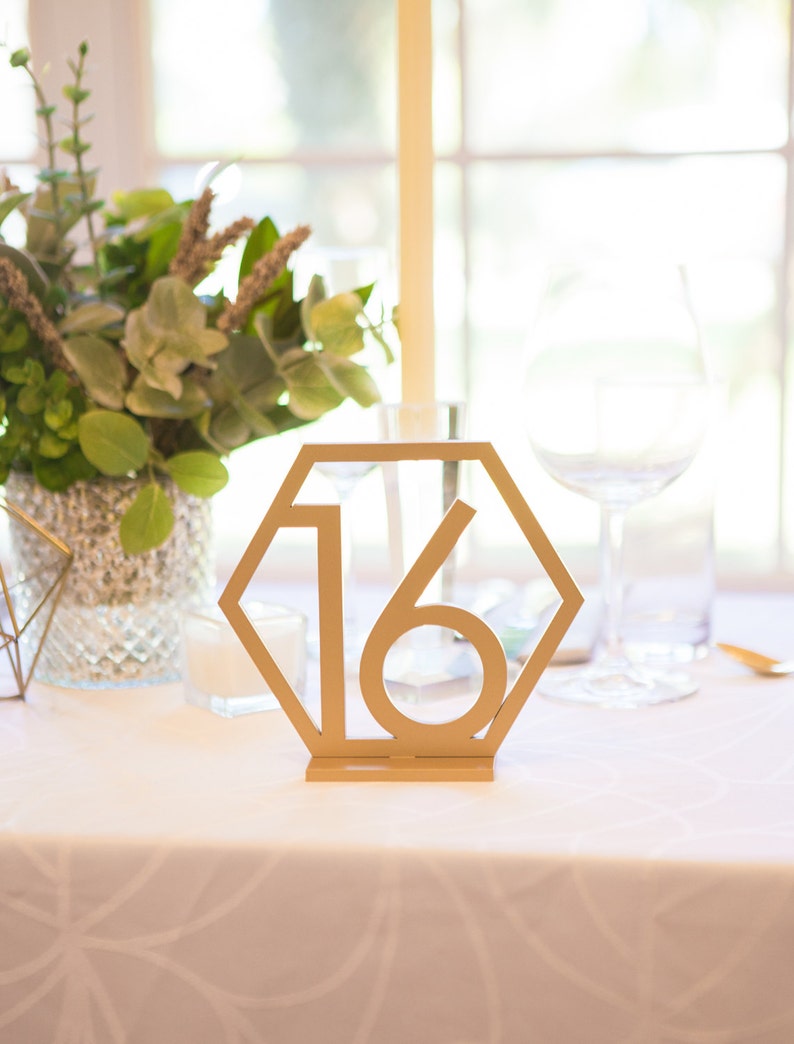 Numéros de table géométriques de mariage mariage, numéros de table hexagonaux découpés au laser en bois décor de mariage, décor de table de pièce maîtresse Boho GTN200 image 4