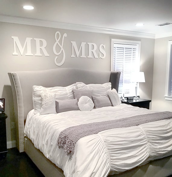 mr & mrs wall sign above bed decor - mr and mrs sign for over headboard -  home decor bedroom wedding gift (item - mmw100)