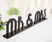 Mr and Mrs Wedding Signs - Gatsby 1920s Flapper Art Deco Style Sweetheart Table Centerpiece Decor - Great Gatsby Wedding (Item - MBG100)