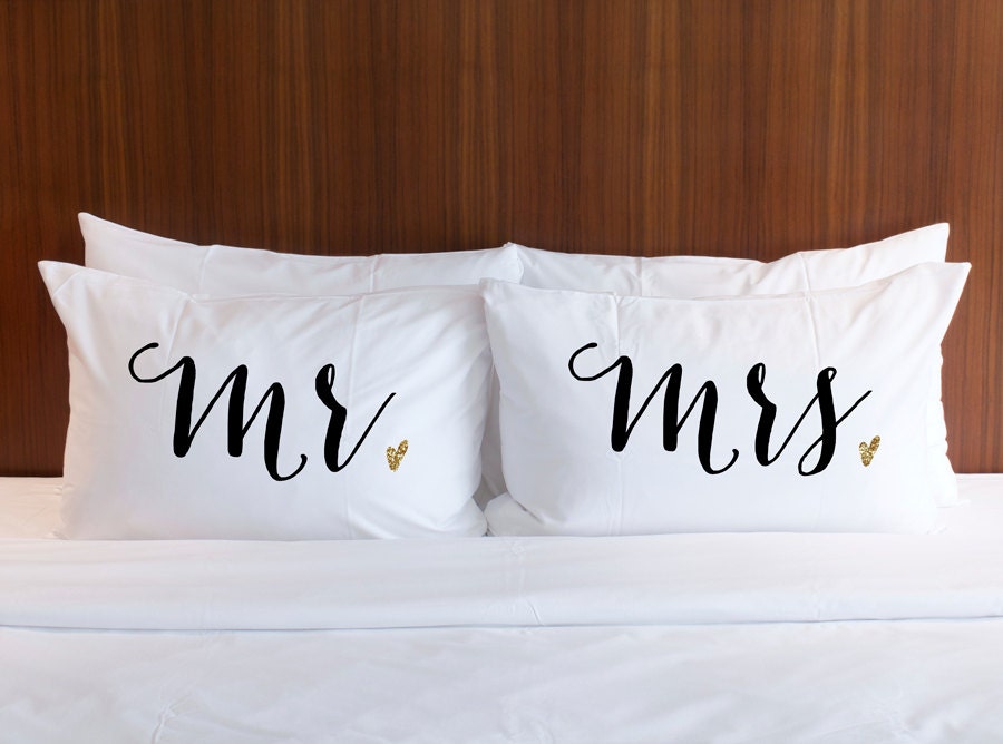 Mr and Mrs Pillowcases Wedding Gift Mr Mrs Pillow Case Set Gold