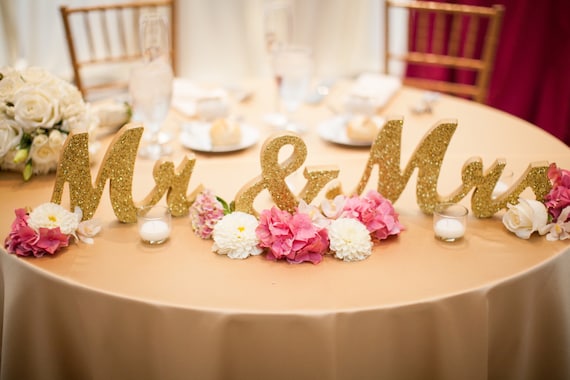 Bride and Groom Wedding Signs for Sweetheart Table Decor Wooden Signs Sign Letters Freestanding Bridal Table