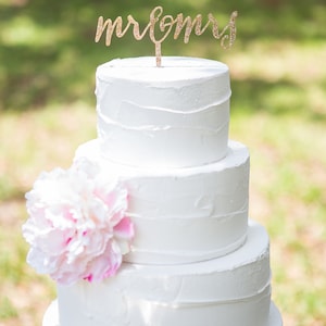 Cake Topper Mr & Mrs Wedding Cake Topper Calligraphy Style Wedding or Party, Shower or Event (CTM900)