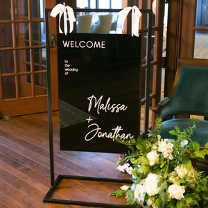 Modern Style Welcome Sign, Black and White Wedding Acrylic Sign Hanging Welcome Sign for Wedding Decor, Acrylic Sign for Wedding Entry