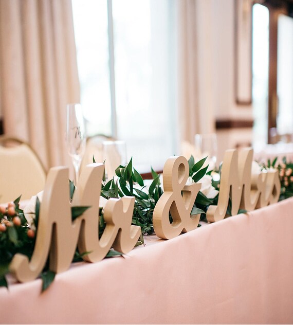 Scritte Legno Mr & Mrs Per Matrimonio – Decorazione Tavolo, Altezza 15 Cm, Colore Legno