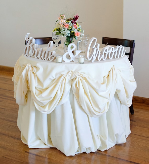 Bride and Groom Wedding Signs for Sweetheart Table Decor Wooden Signs Sign Letters Freestanding Bridal Table