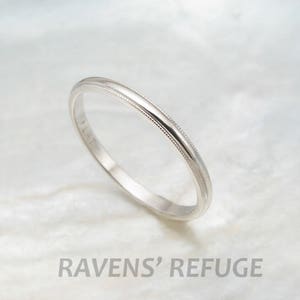 dainty wedding ring -- women's platinum wedding band with milgrain -- 1.5mm