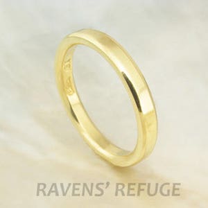 yellow gold wedding band 3mm flat band with beveled edges, 18k gold image 4