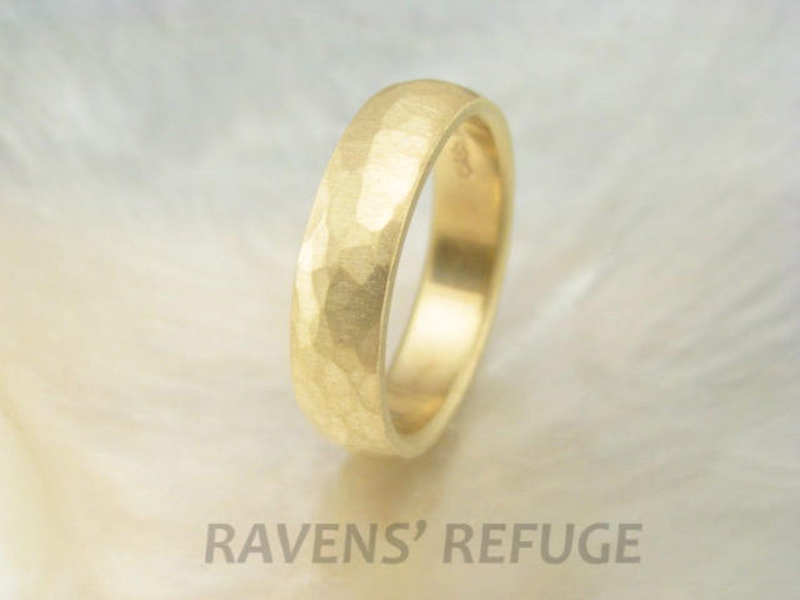 Men's Wedding Band 5mm Hammered Wedding Ring Comfort Etsy