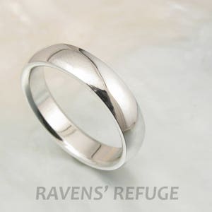 Mens Wedding Band Platinum Wedding Ring Traditional 5mm - Etsy