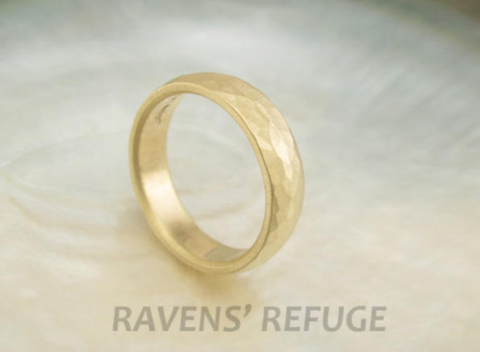 Men's Wedding Band 5mm Hammered Wedding Ring Comfort Etsy