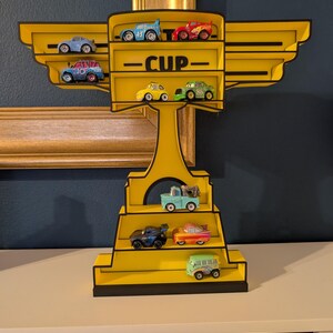 Estante de exhibición estilo trofeo para autos Mattel Mini Racers o autos de fundición del mismo tamaño imagen 3