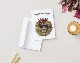 Zabawna kartka na Dzień Ojca z lwem | Projekt Króla Dżungli (JPEG + PNG)
