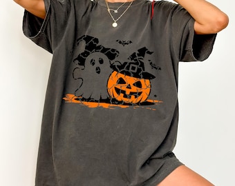 Koszula Spooky Ghost Halloween Comfort Colors, koszulka z motywem dyni w stylu preppy floral, koszulka z motywem upiornego sezonu, koszulka Ghost Aesthetic Tee z kwiatowym patchworkiem