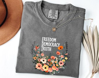 FDT Blommiga Komfortfärger Skjorta: Subtil Anti-Trump Protest T-shirt