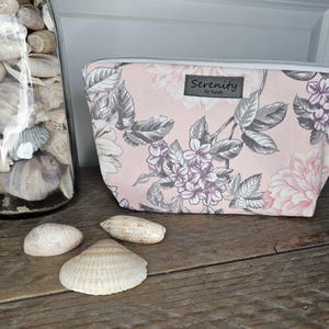 Bolsa de maquillaje hecha a mano, bolsa de aseo, bolsa con cremallera, bolsa de maquillaje floral rosa, organizador de bolsos, bolsa de viaje, bolsa de cosméticos floral, bolsa de accesorios