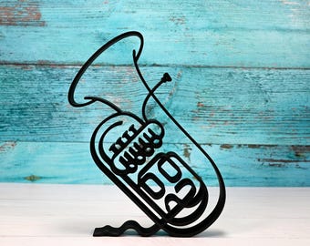 Escultura minimalista de tuba: decoración de escritorio para amantes de la música