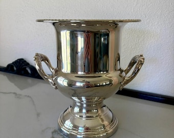 Cubitera de champán Leonard vintage bañada en plata, enfriador de vino con forma de copa trofeo.
